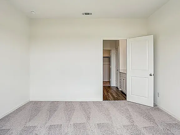 2124 Prairie Ln — Photo 7