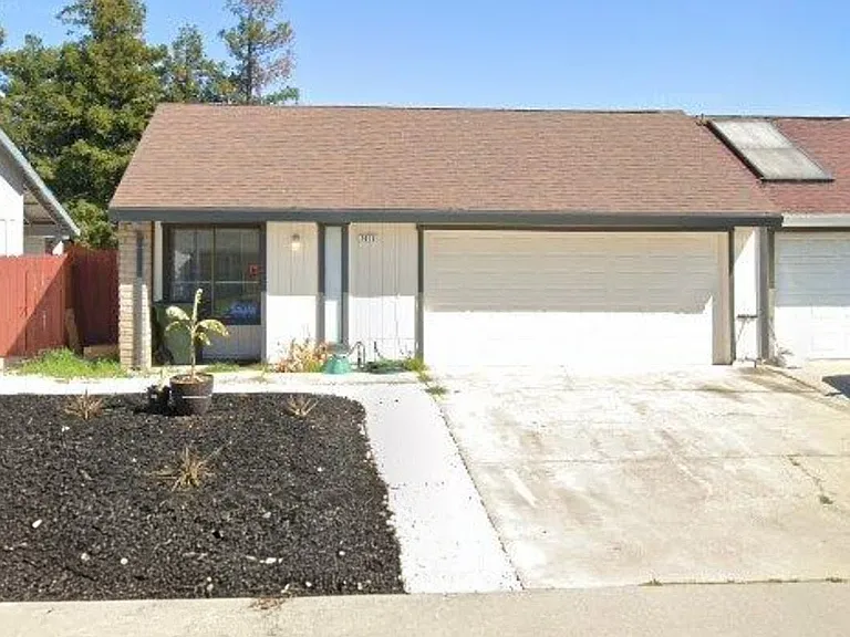 7673 Lakewood Park Dr — Photo 3