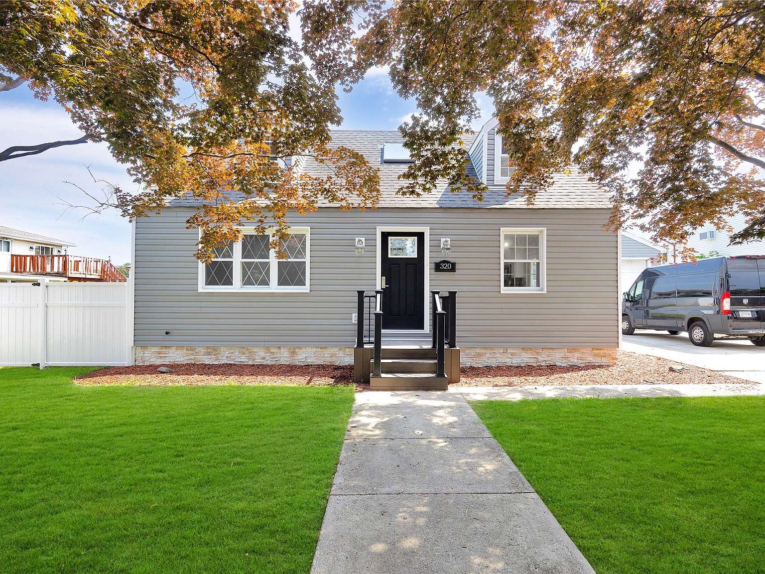 320 Garden Street, West Islip, NY 11795 Zillow