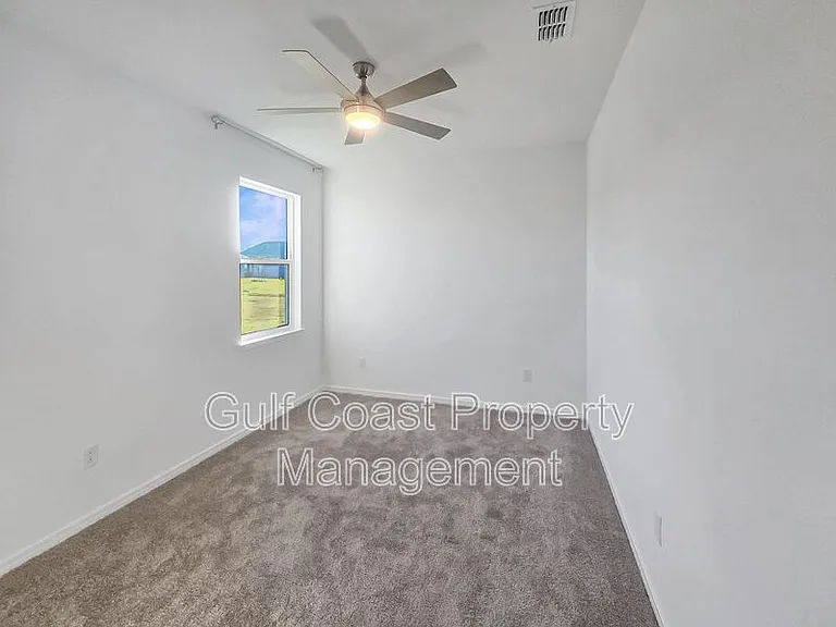 11224 Shoreline Trl — Photo 17