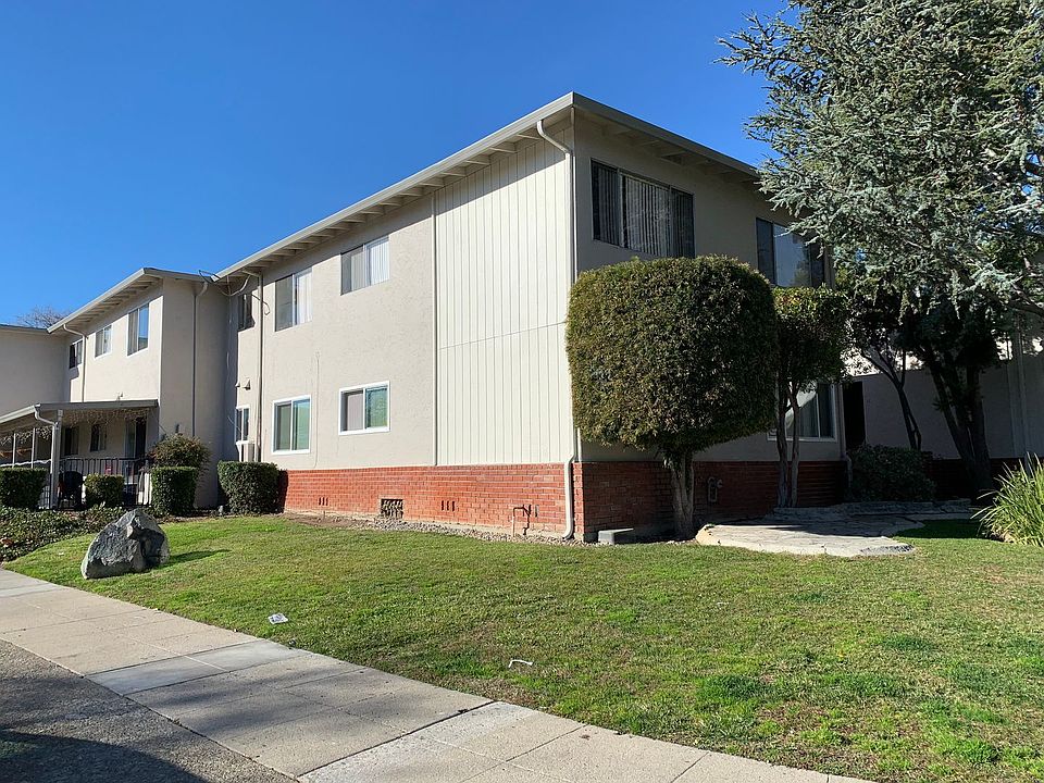 1st image of 2895 Joseph Ave APT 3