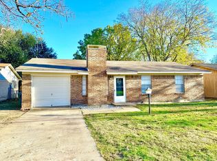 504 Campbell Ln, Denton, TX 76209