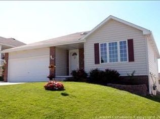 8427 Potter St, Omaha, NE 68122