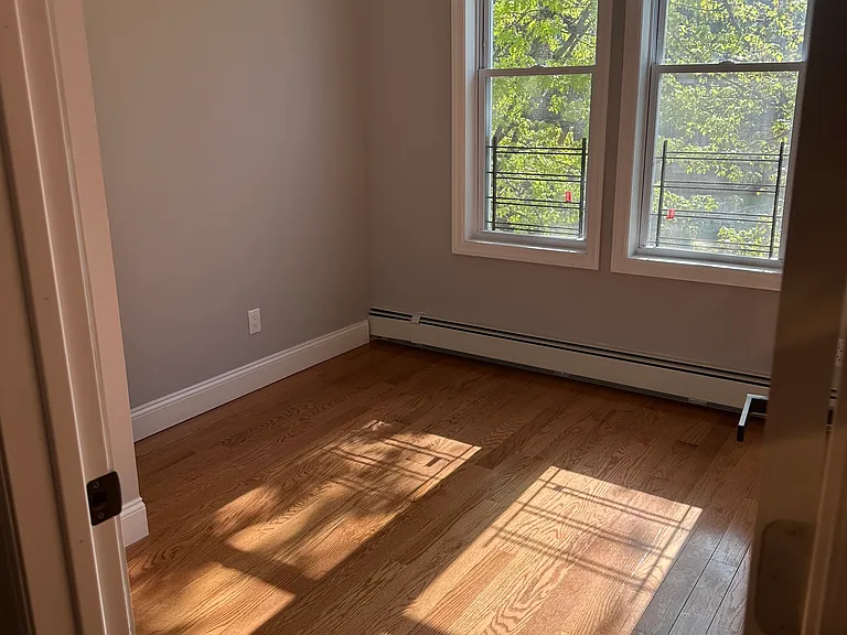 3737 White Plains Rd #5 — Photo 8