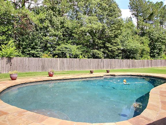 2nd image of 1150 Forest Wood Cv E