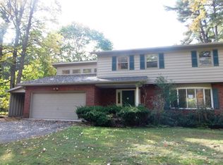 400 N Pioneer Ave, Dallas, PA 18612