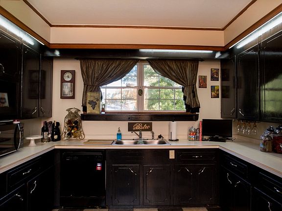4th image of 3125 Olive St
