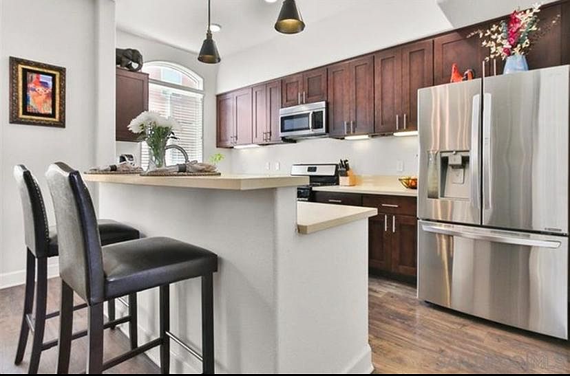 Kitchen Bar