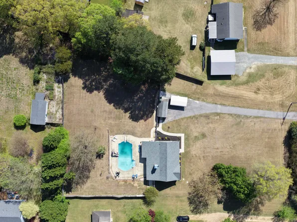 1303 Cornwallis Rd, Garner, NC 27529