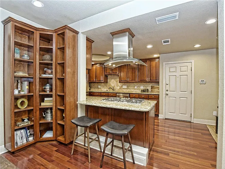 8123 Forest Mesa Dr — Photo 7