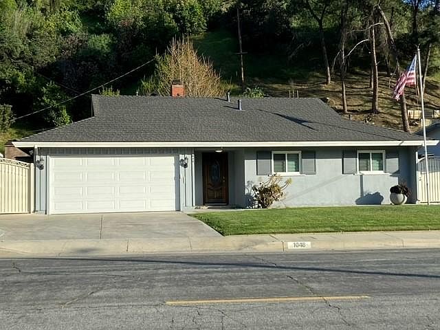 1st image of 1048 Crest Vista Dr