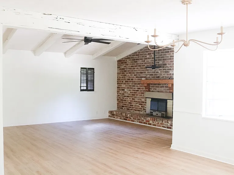 809 Windsor Rd — Photo 30