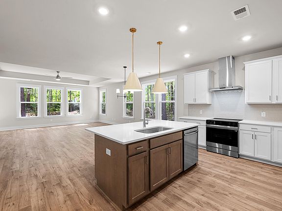 3rd image of 5724 Gabe Moultrie Dr
