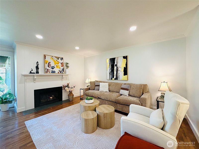 5th image of 10509 NE 197th Street