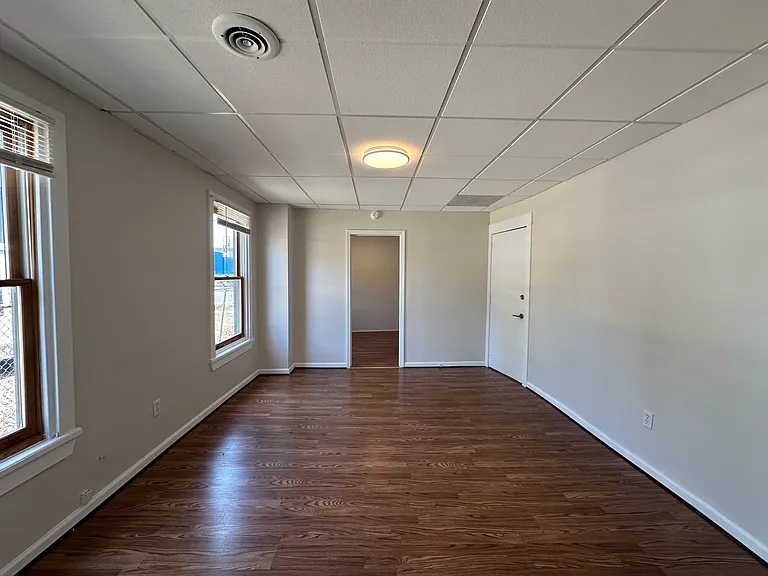 4237 Saint Clair Ave #1 — Photo 11