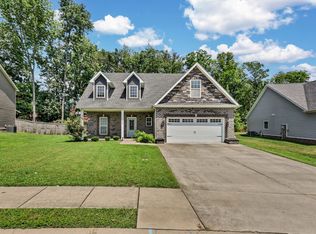 374 Rye Dr, Clarksville, TN 37043