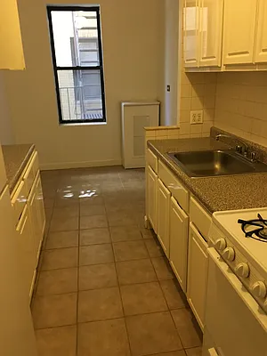Rented by MTY Group, Inc | media 16