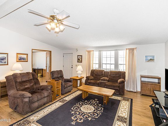 3rd image of 450 W Sunwest Dr #101