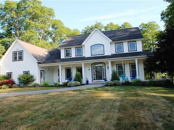 3233 Big Ridge Rd, Spencerport, NY 14559