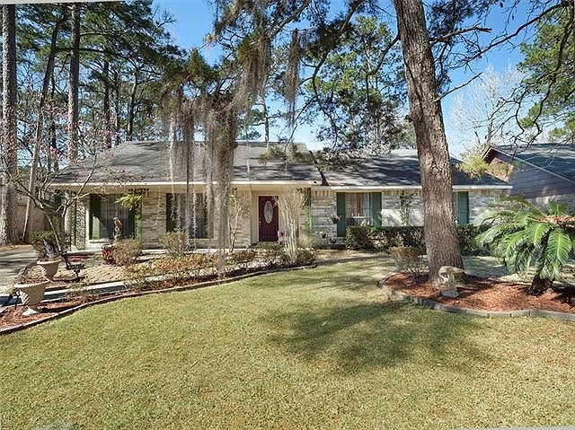1st image of 524 Laurel Oak Dr
