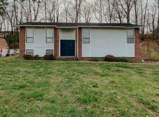 1110 Viking Dr, Knoxville, TN 37932