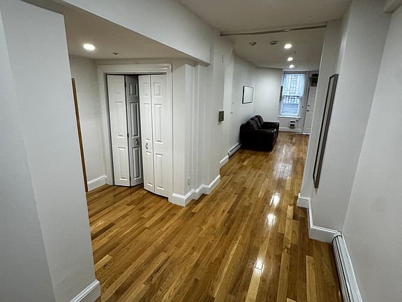 4th image of 230 Commonwealth Ave APT 2