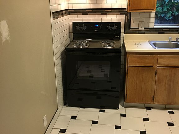 2nd image of 737 Leland Ct APT D