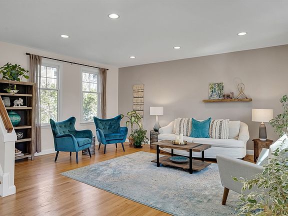 2nd image of 364 Linwood Ave Unit 364