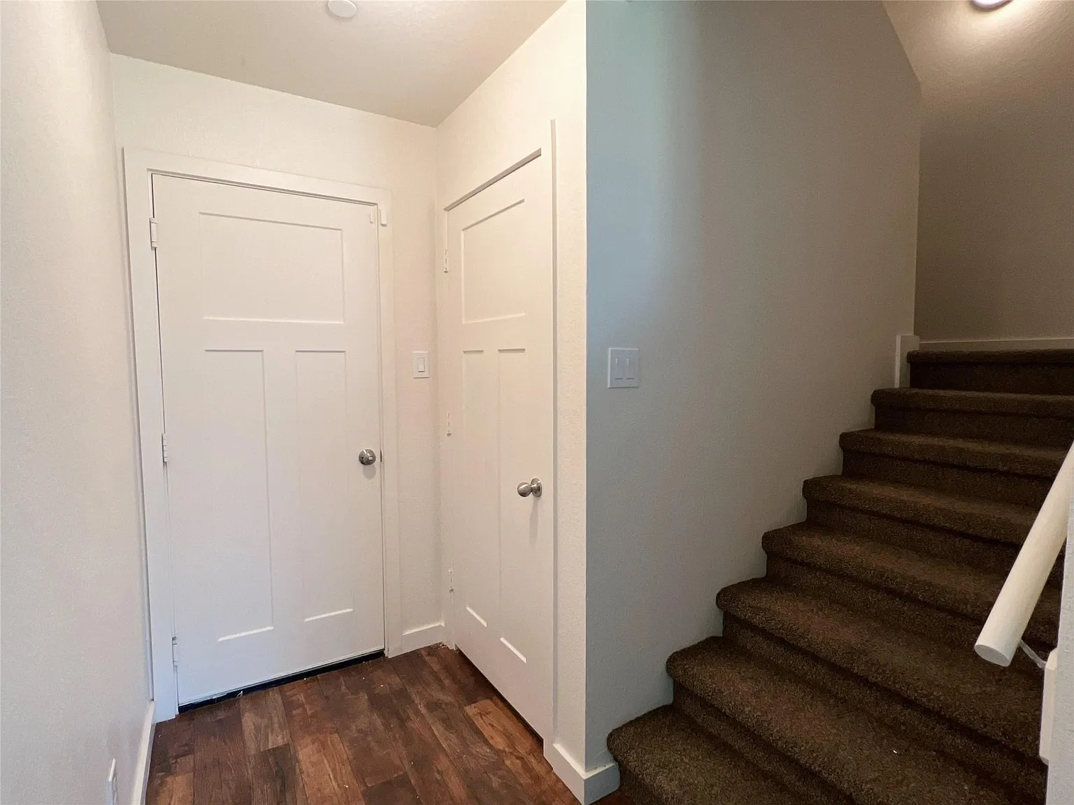 3 bed, 2.5 bath, 1443 sqft, $1,800 — Photo 3