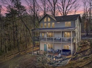 196 Grayson Point, Blue Ridge, GA 30513