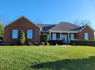 4176 Scarlett Oak Dr, Morristown, TN 37813