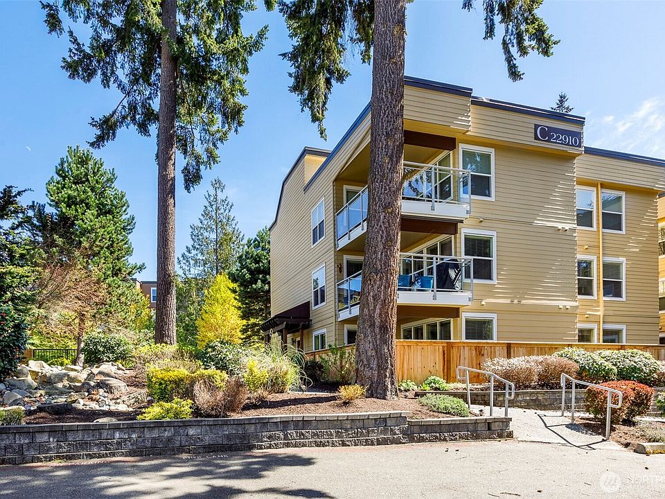 1st image of 22910 90th Avenue W #C103