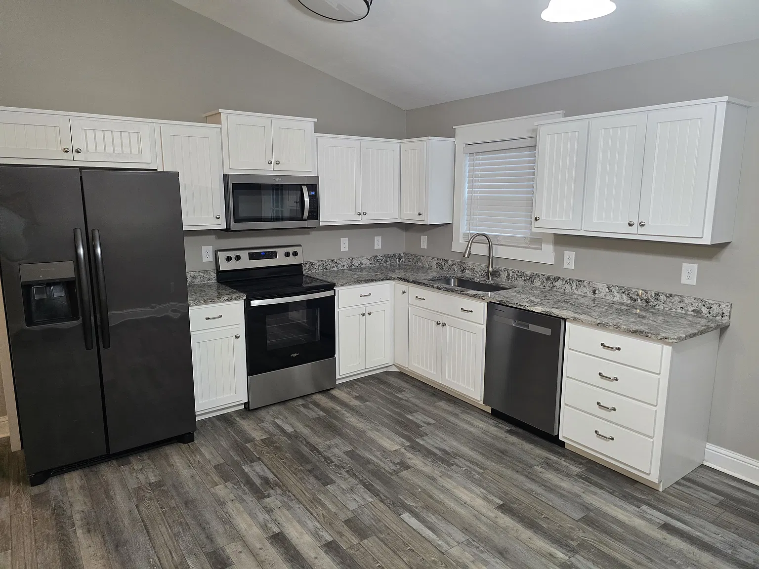 3 bed, 1500 sqft, $1,850 — Photo 4