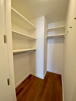 Rented by R New York | media 11