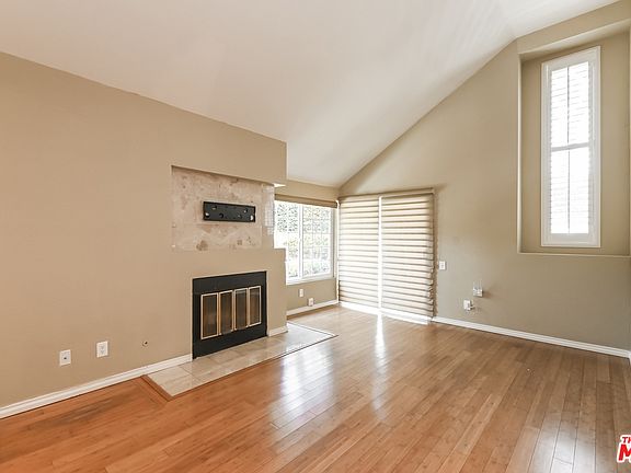 3rd image of 5642 Canterbury Dr