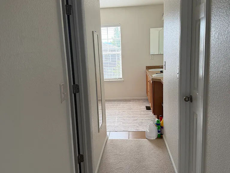 5556 Abbeywood Cir — Photo 10