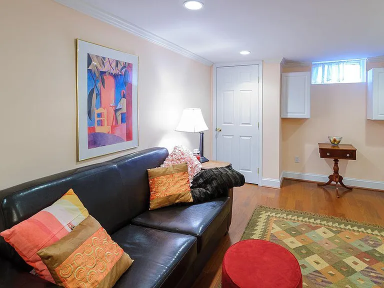 2110 Arlington Ter — Photo 10