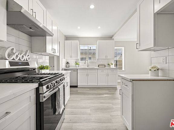 3rd image of 621 W 120th St