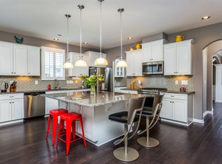 109 Copper Lantern Dr, Chapel Hill, NC 27516