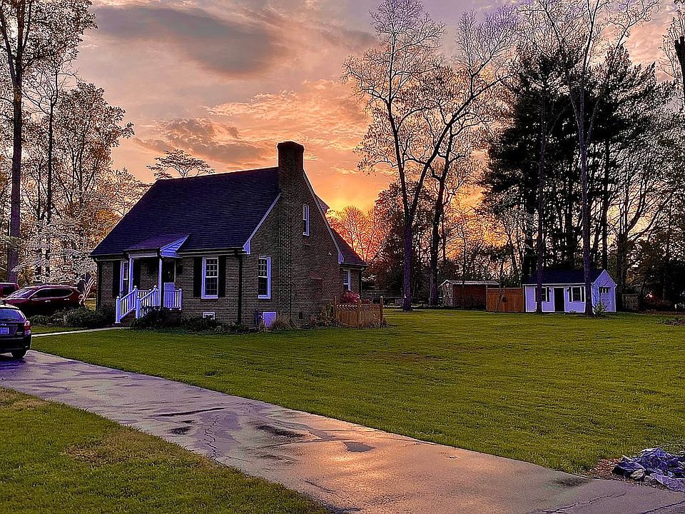 Sunrise on 911 Dogwood Lane