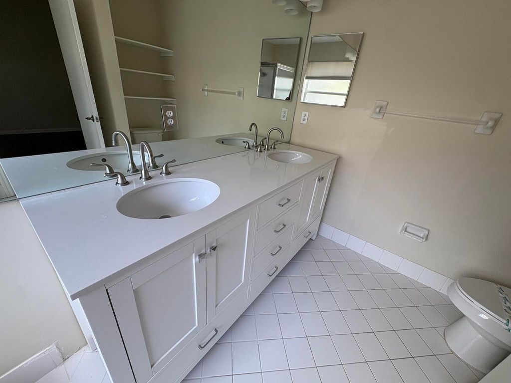 3572 Sahara Springs Blvd, photo 2