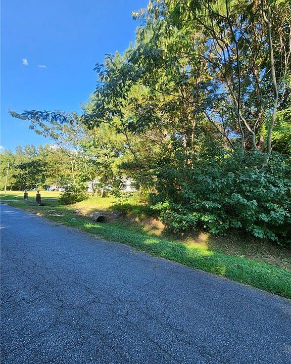 1st image of 14 Truitt Rd
