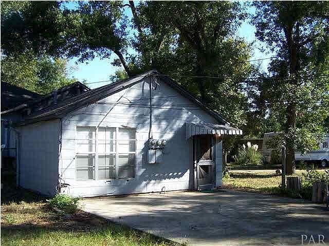 1st image of 3013 E Gadsden St