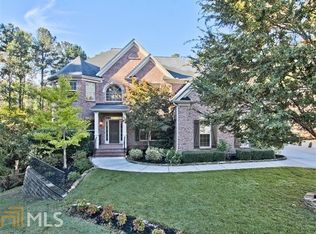 8870 Maple Run Trl, Gainesville, GA 30506