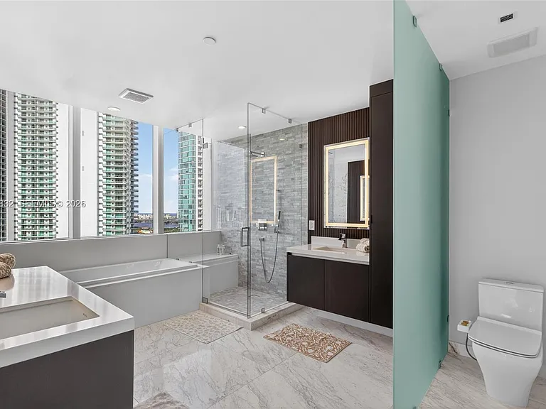 851 NE 1st Ave #3201 — Photo 19
