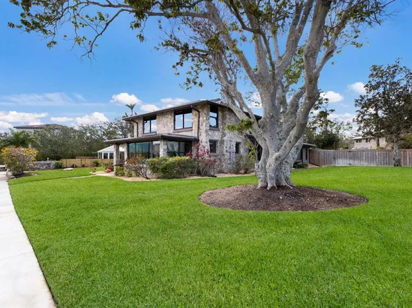 1915 Riverview Blvd, Bradenton, FL 34205