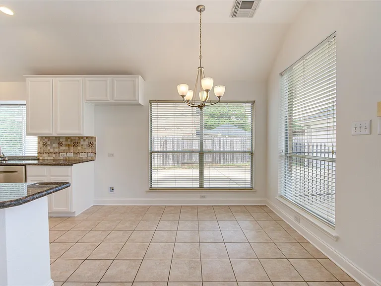6015 Nash Creek Ct — Photo 25