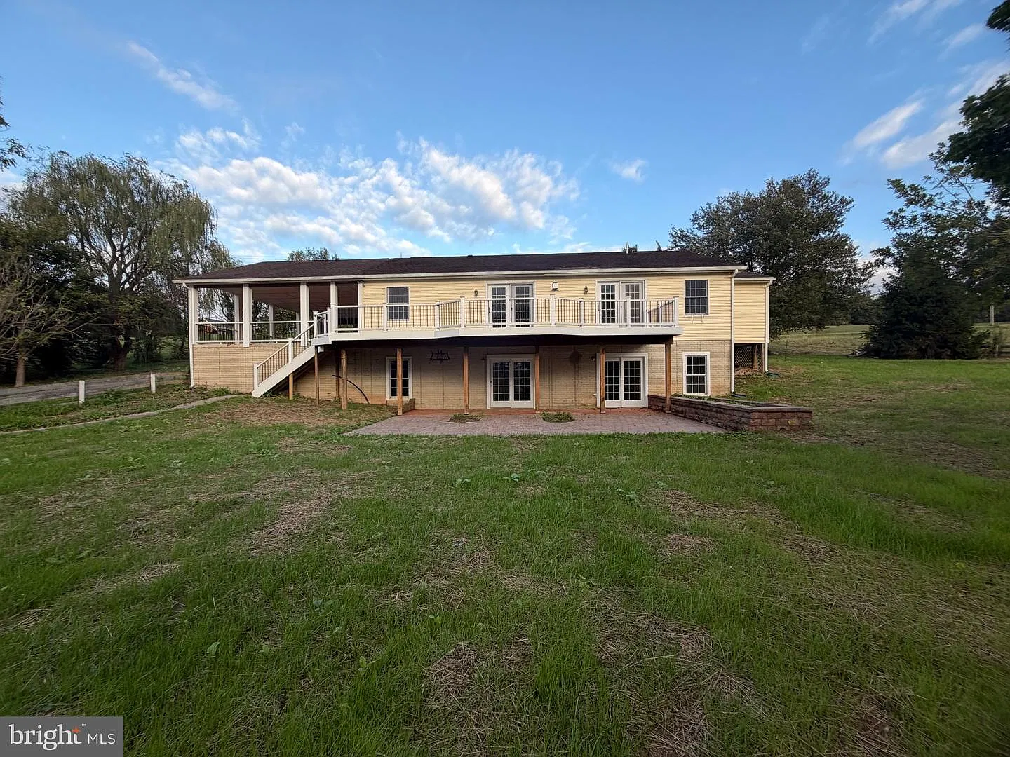 3 bed, 1778 sqft, $3,100 — Photo 2