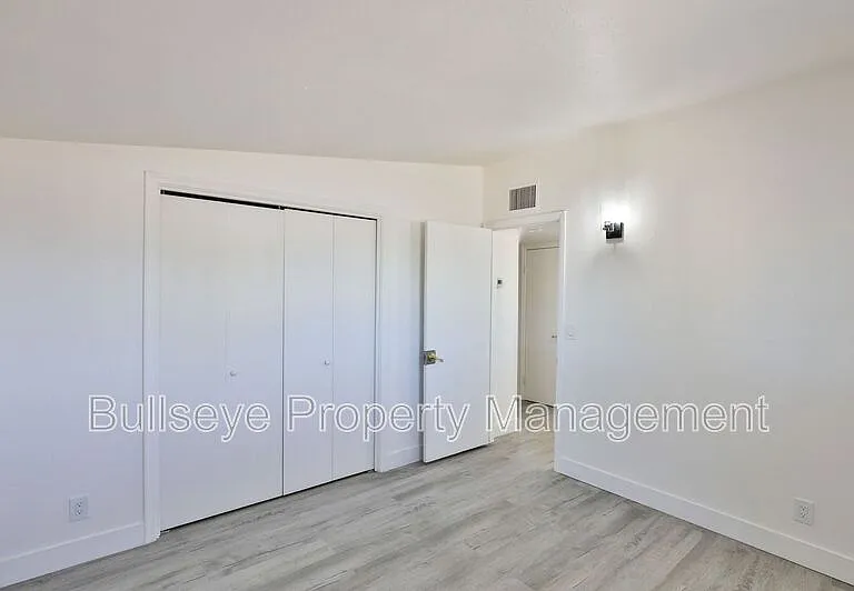 621 S California St #A — Photo 17