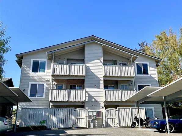 320 SE Barrington Drive #A301, Oak Harbor, WA 98277